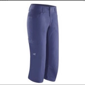 Arc’teryx Cargo Capri Crop Pants Women 12 Purple